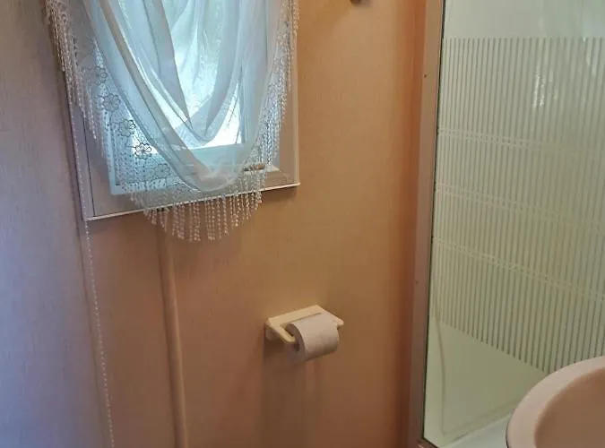 Csillaghegyi Oazis بيت خشبي *